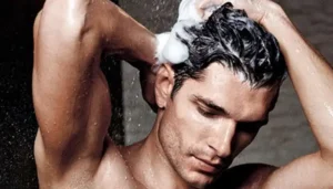 Dầu xả cho nam đúng cách: Bí quyết tóc khỏe, mềm và sạch lâu